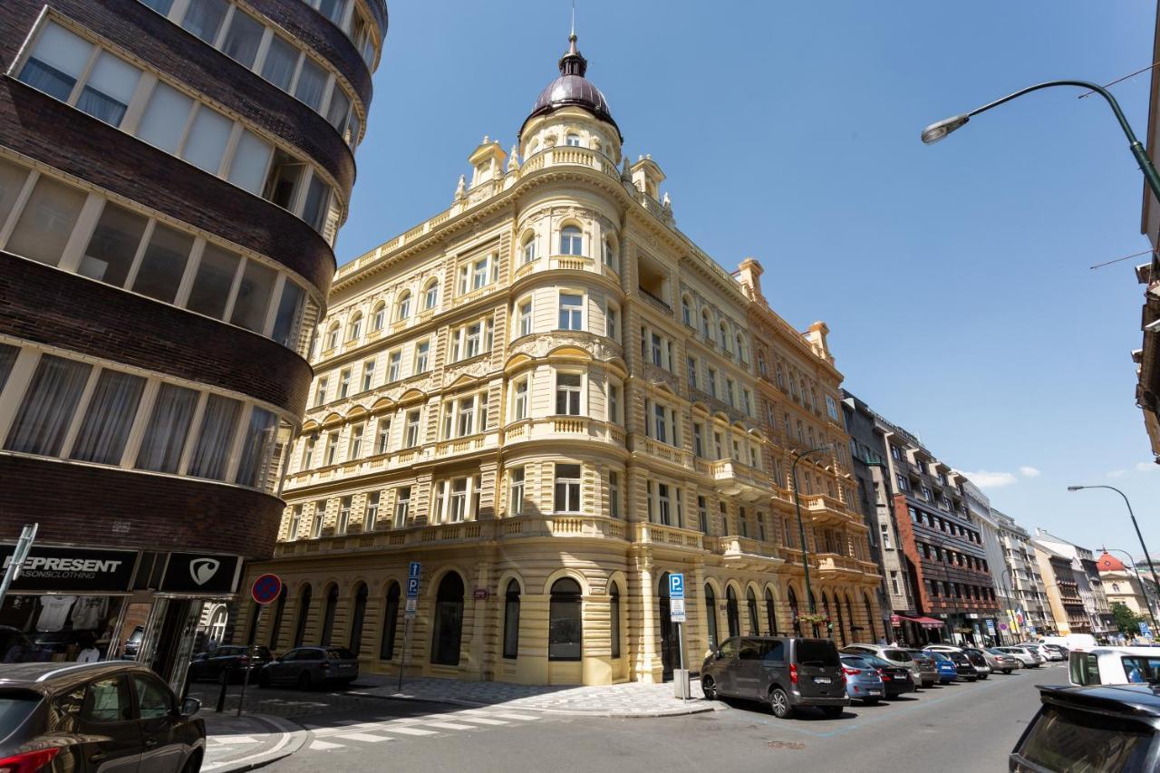 Sunlit Studio Near Wenceslas Square By Prague Days Lejlighed Eksteriør billede